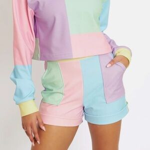 L NWT BlackMilk Paint by Numbers Cuffed Shorts